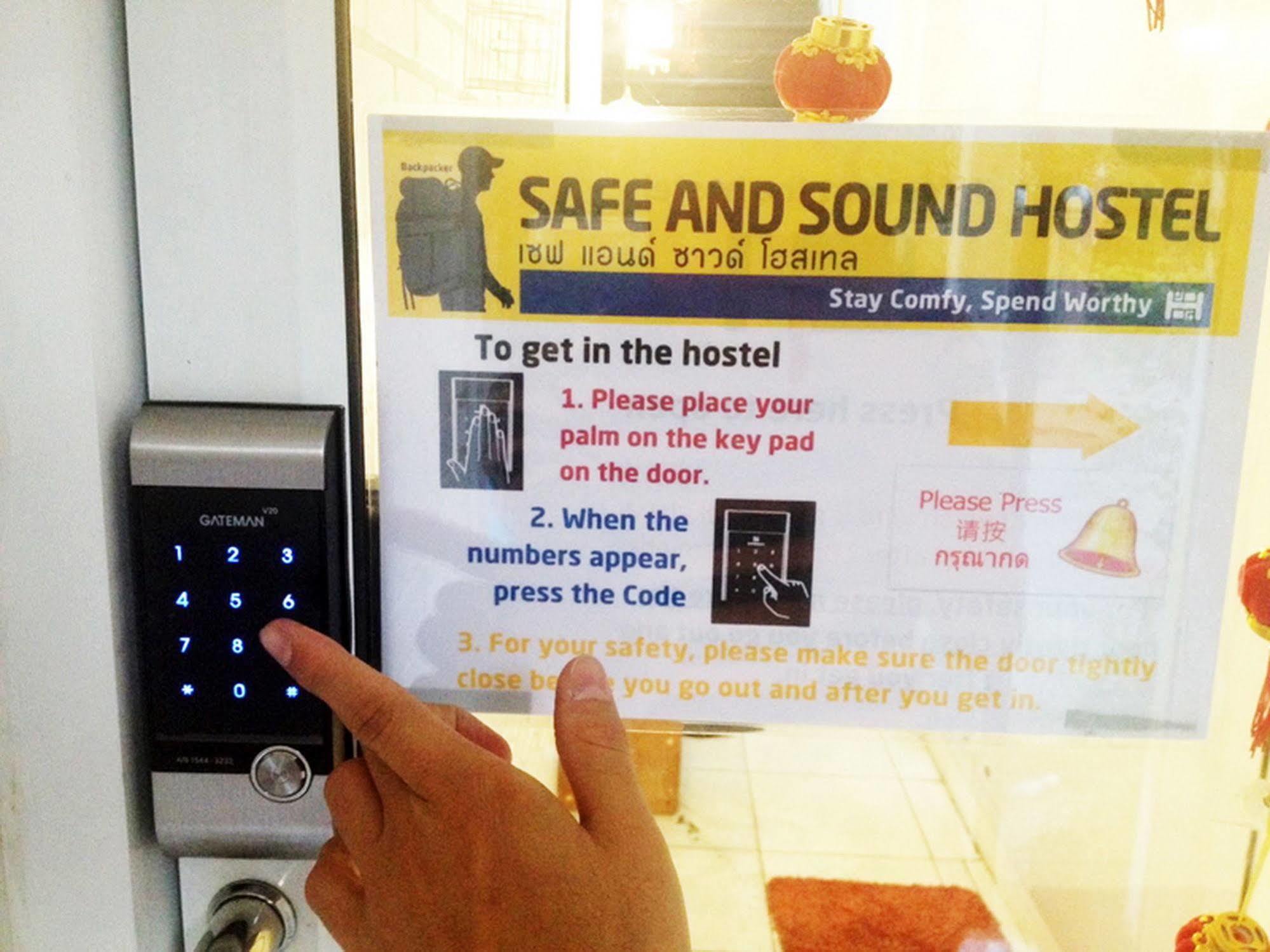 Safe And Sound Hostel Чиангмай Екстериор снимка