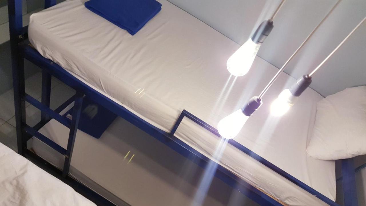 Safe And Sound Hostel Чиангмай Екстериор снимка