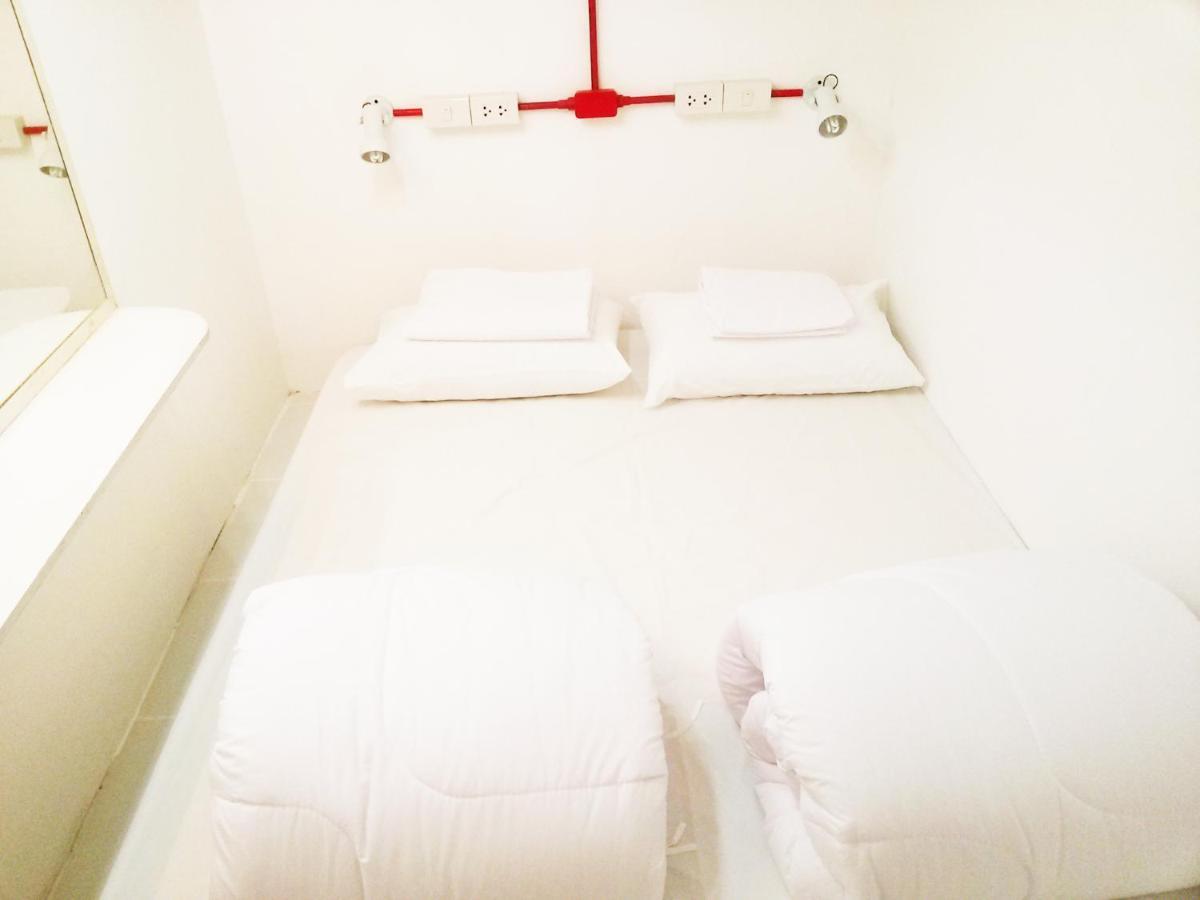 Safe And Sound Hostel Чиангмай Стая снимка