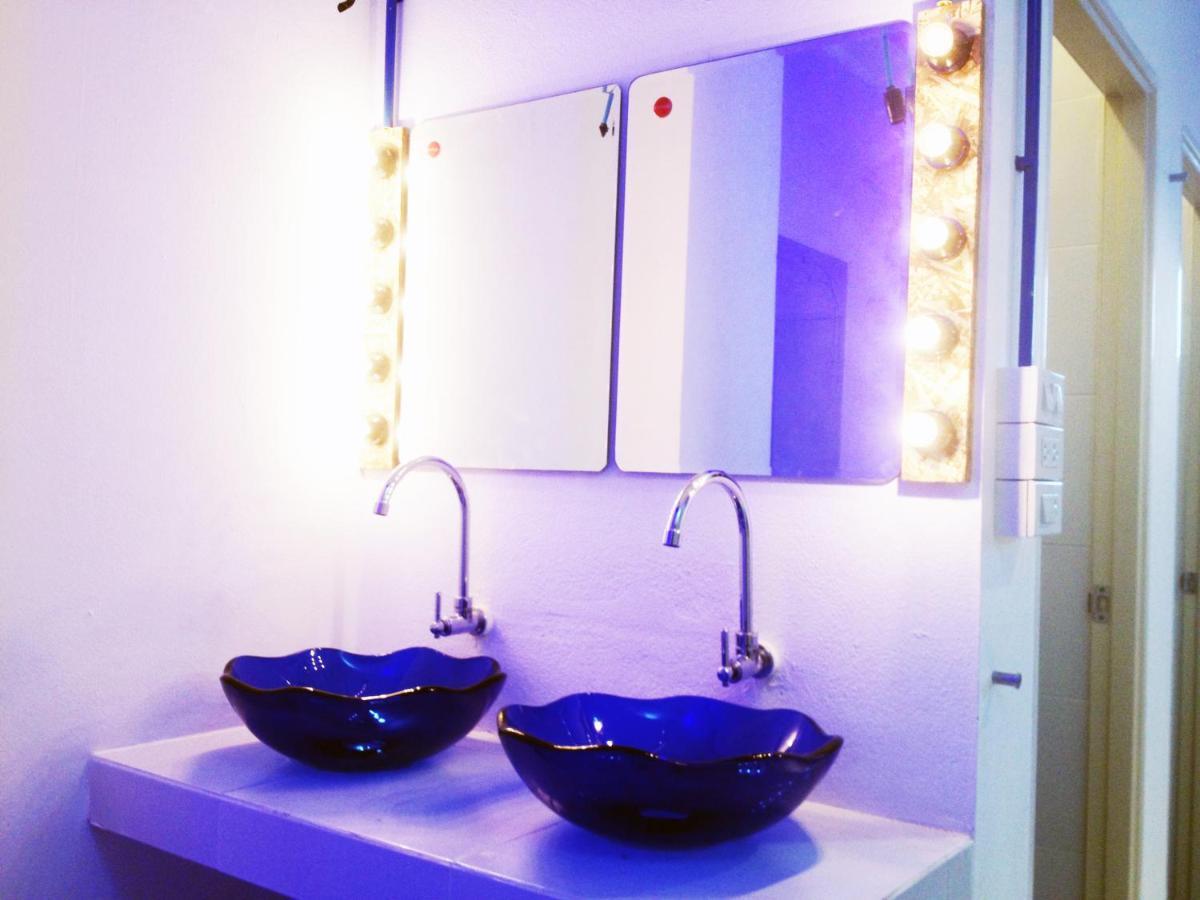 Safe And Sound Hostel Чиангмай Стая снимка