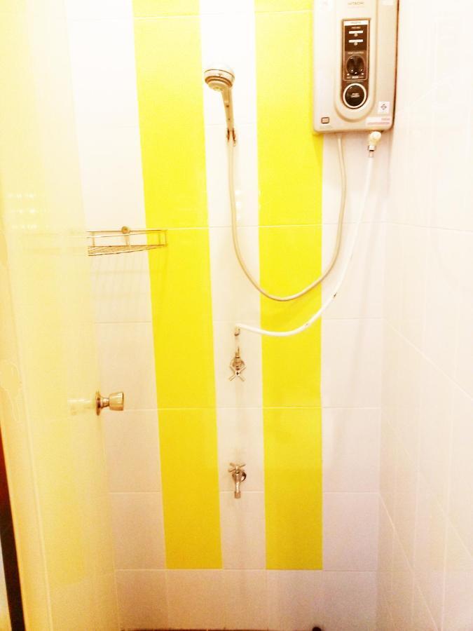 Safe And Sound Hostel Чиангмай Стая снимка
