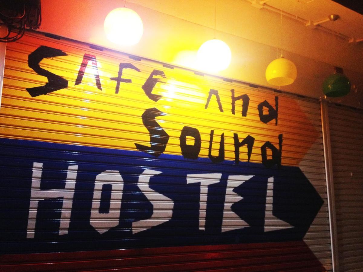 Safe And Sound Hostel Чиангмай Екстериор снимка